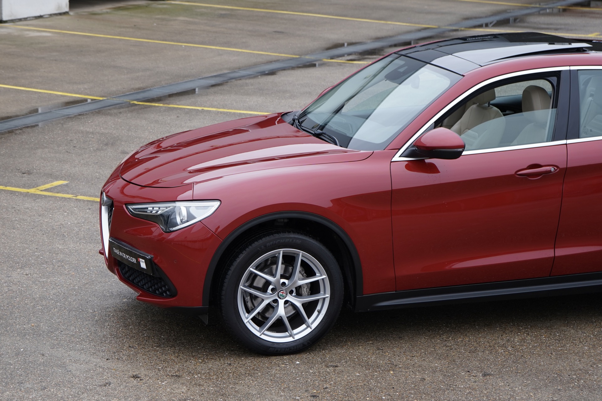 ALFA STELVIO 2.0 T AWD Skywindow Q4 