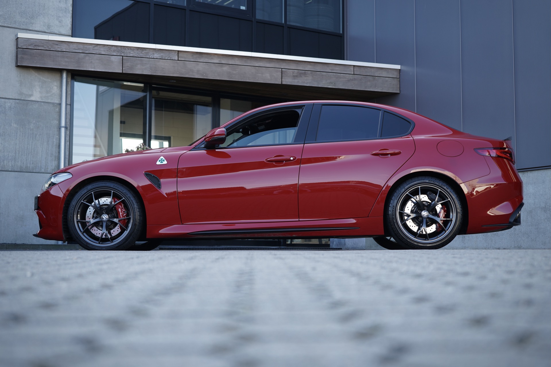 ALFA GIULIA 2.9 V6 QUADRIFOGLIO MANUAL 