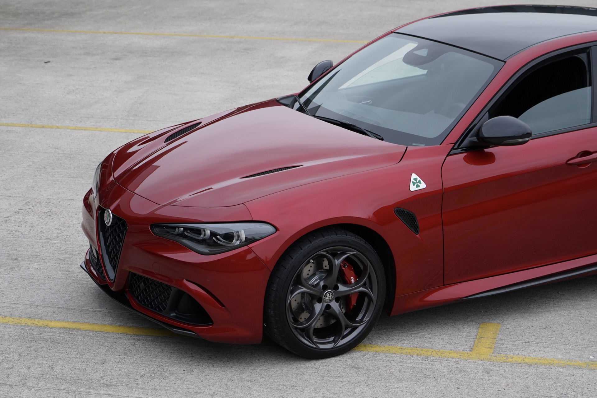 ALFA GIULIA 2.9 V6 QUADRIFOGLIO ROSSO ETNA NEW