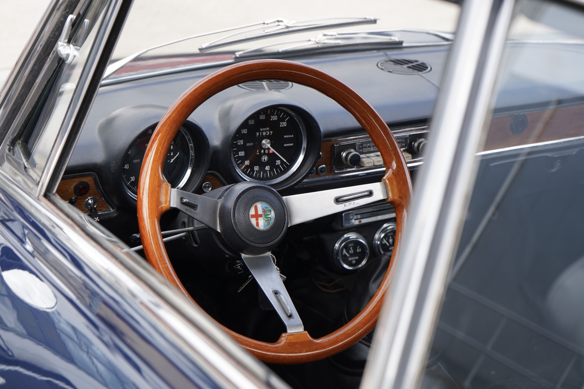 ALFA GT 1300 JUNIOR BERTONE