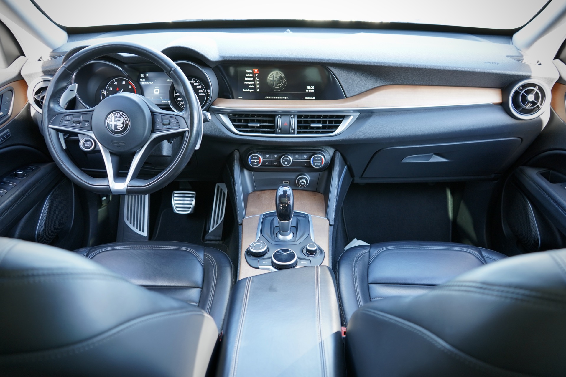 ALFA STELVIO 2.0 TURBO AWD VELOCE Q4 SKYWINDOW