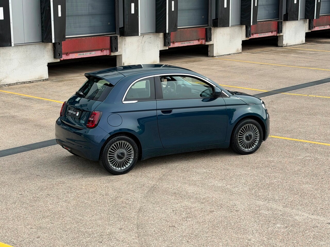 FIAT 500E 42KWH ICON 118PK APPLE CARPLAY