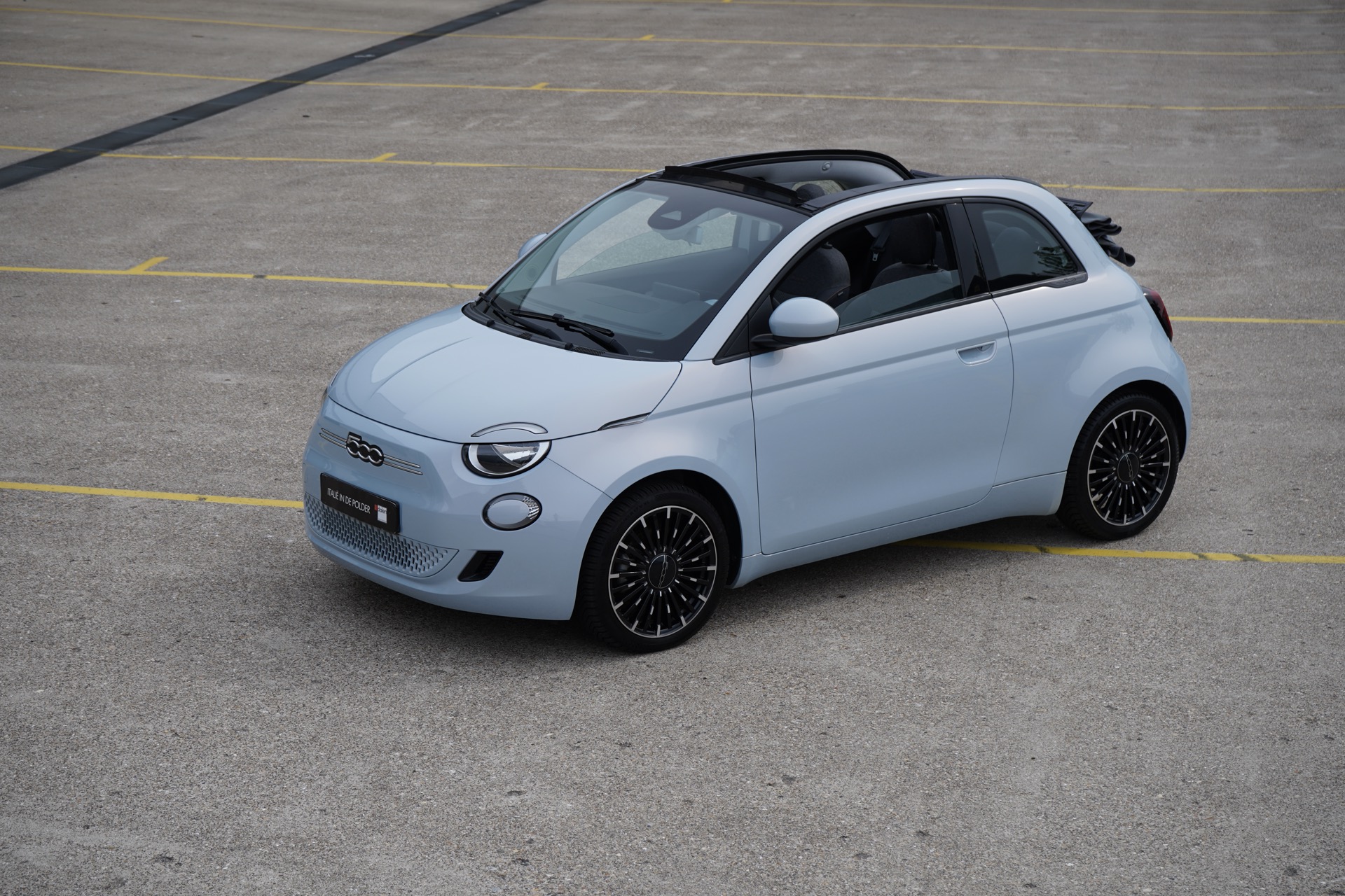 FIAT 500E 42KWH ICON CABRIOLET 118PK APPLE CARPLAY