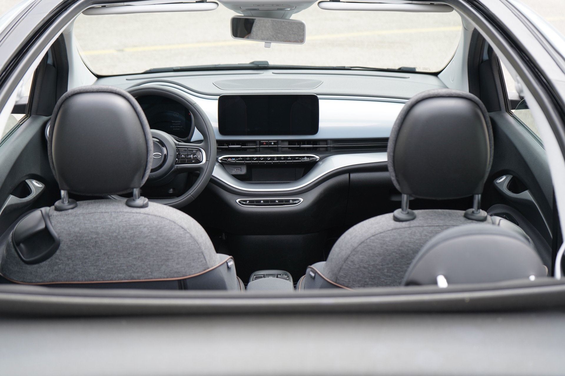 FIAT 500E 42KWH ICON CABRIOLET 118PK APPLE CARPLAY