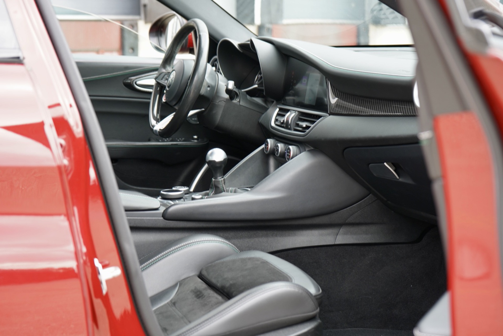 ALFA GIULIA 2.9 V6 BITURBO QUADRIFOGLIO MANUAL