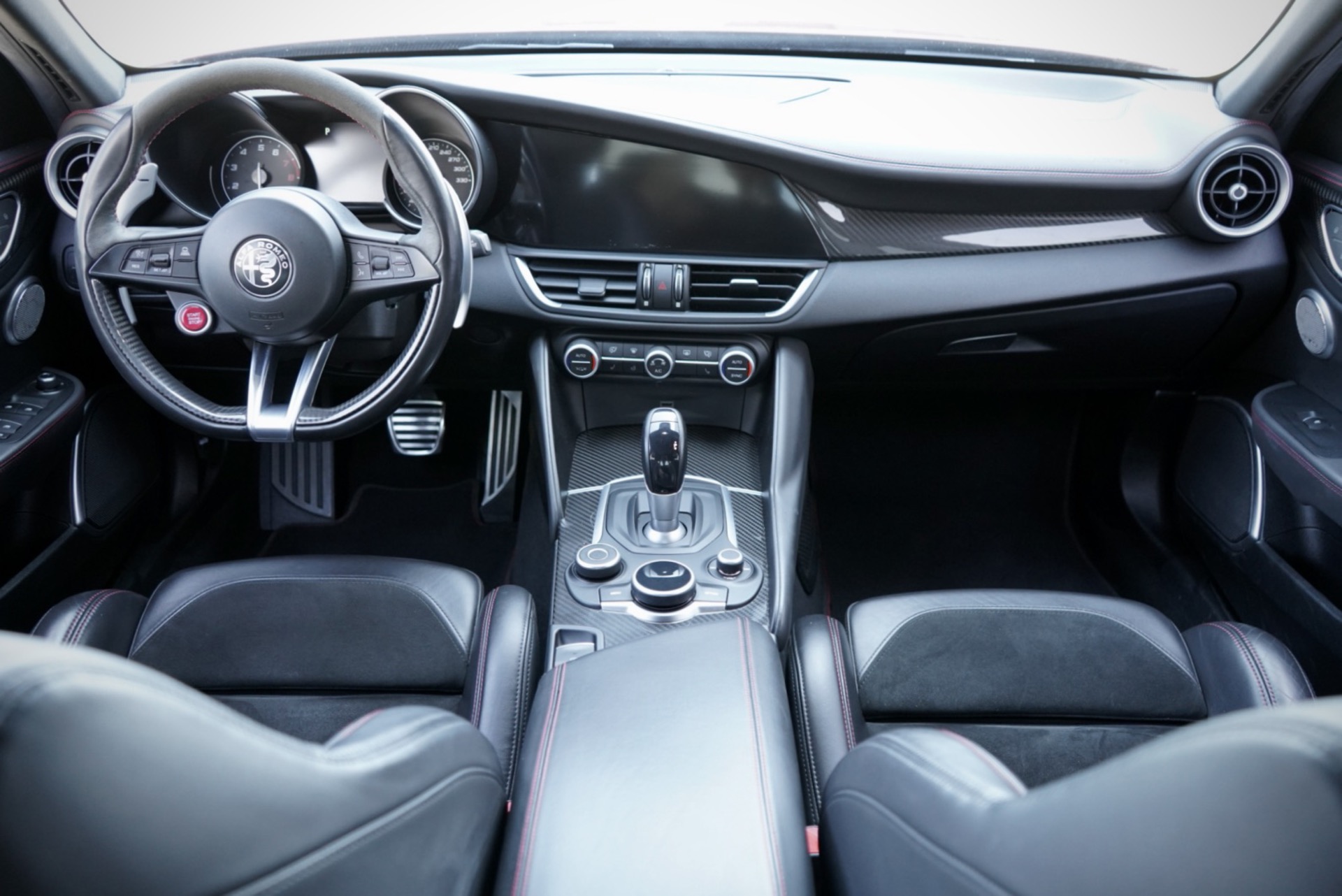 ALFA GIULIA 2.9 V6 BITURBO QUADRIOFOGLIO