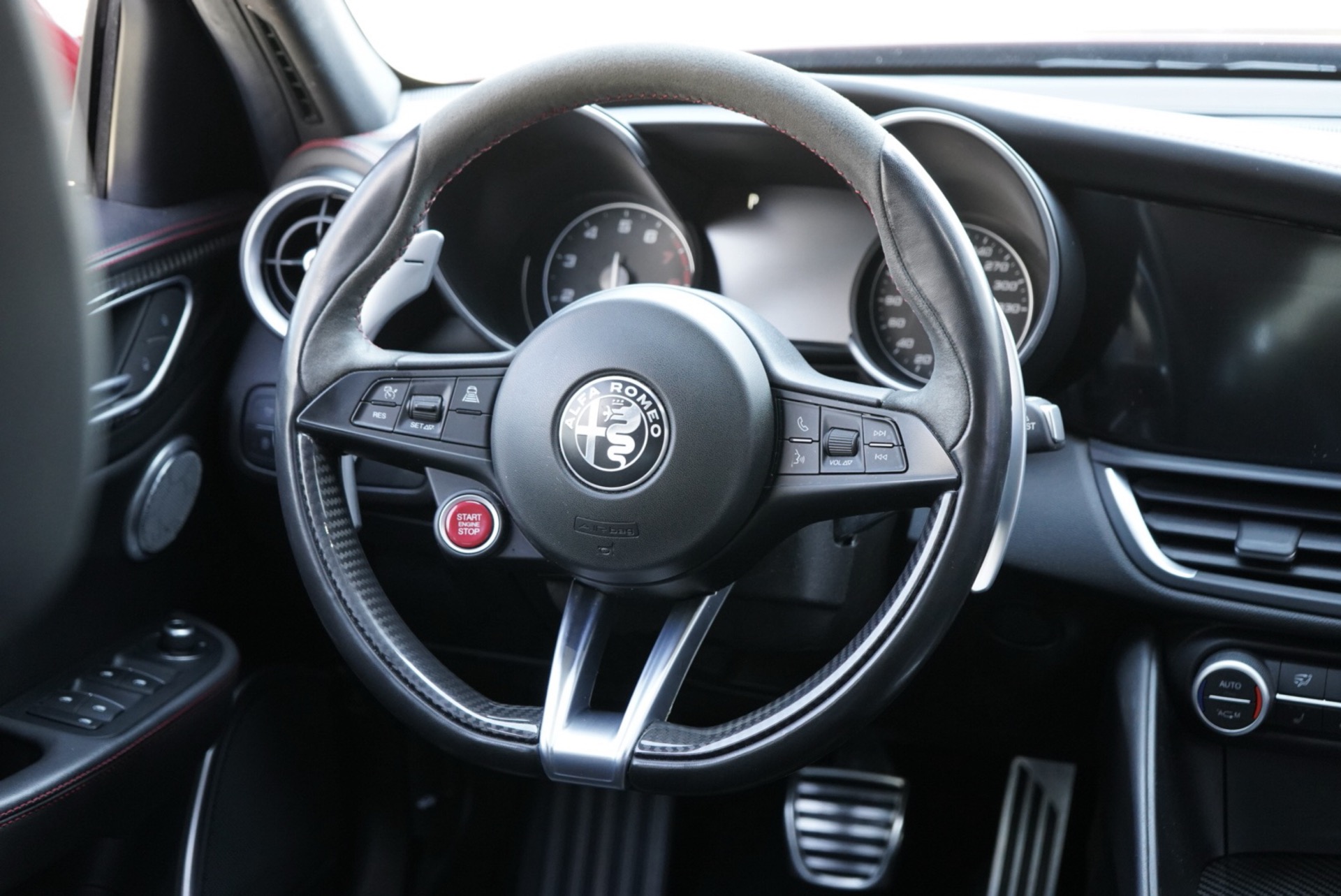 ALFA GIULIA 2.9 V6 BITURBO QUADRIOFOGLIO