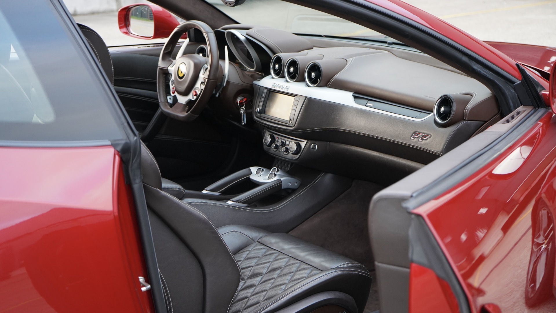 FERRARI FF 6.3 V12