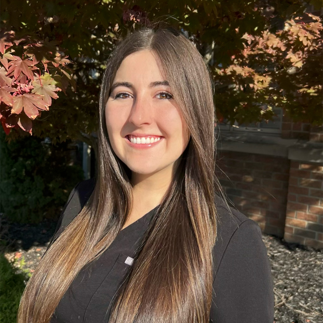 Dr. Adriana Farian