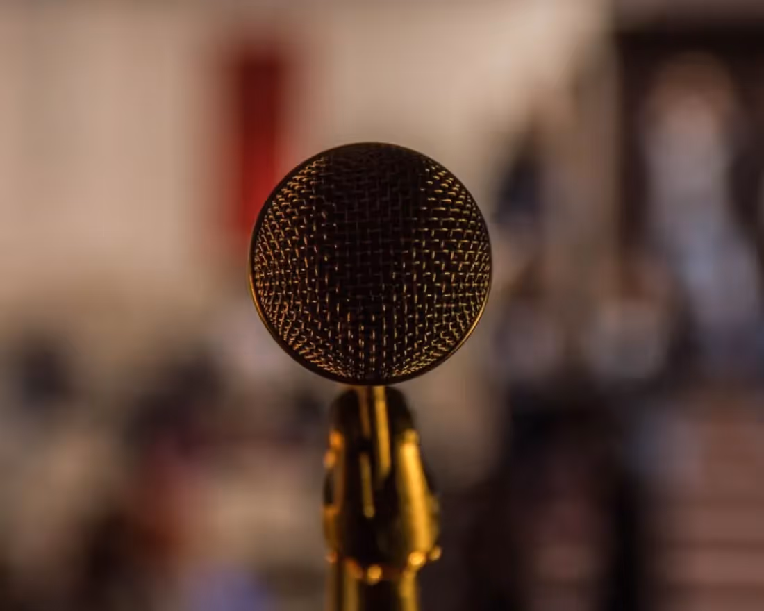 Present Beautifully: A 5-Step Guide to Standout Presentations