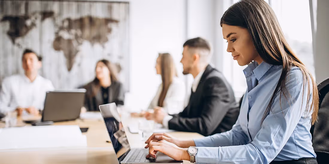 How to Do Presentations That Will Keep Your Board Meetings on Track and On Time