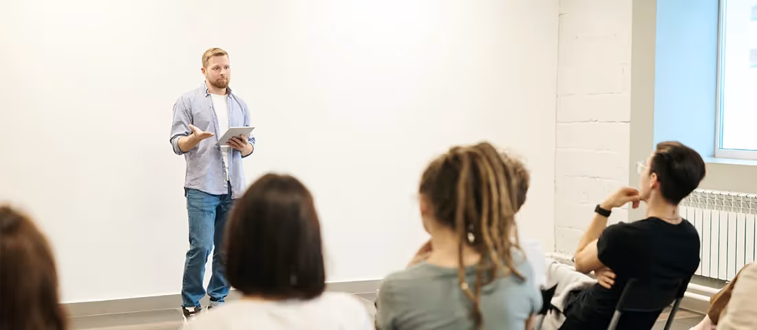 Presenting in Front of Class: How a Solid Outline and Format Can Overcome Nervousness