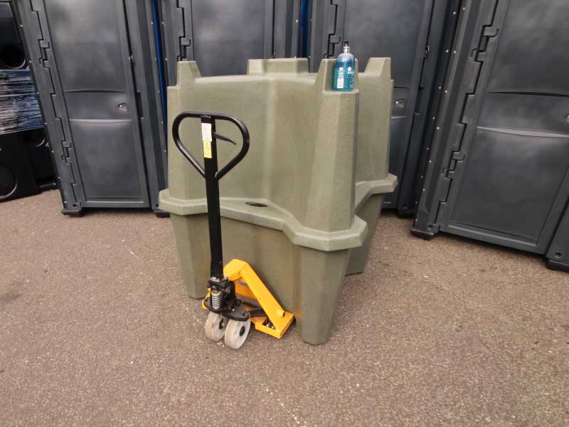 Forklift slots and also suitable for pallet trucks