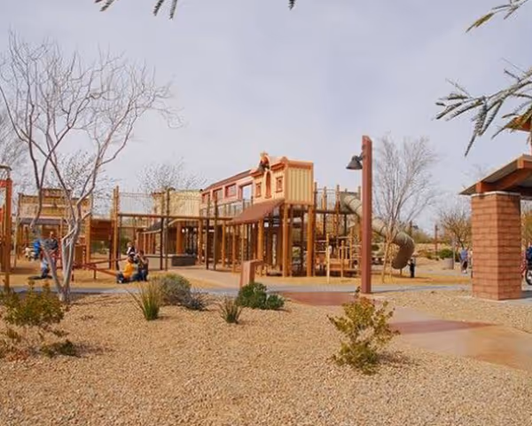 Exploration Peak Park Play Ground