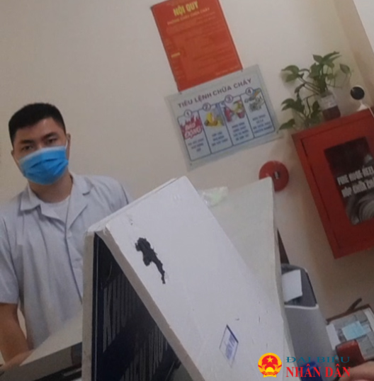 Hãi hùng phòng khám 