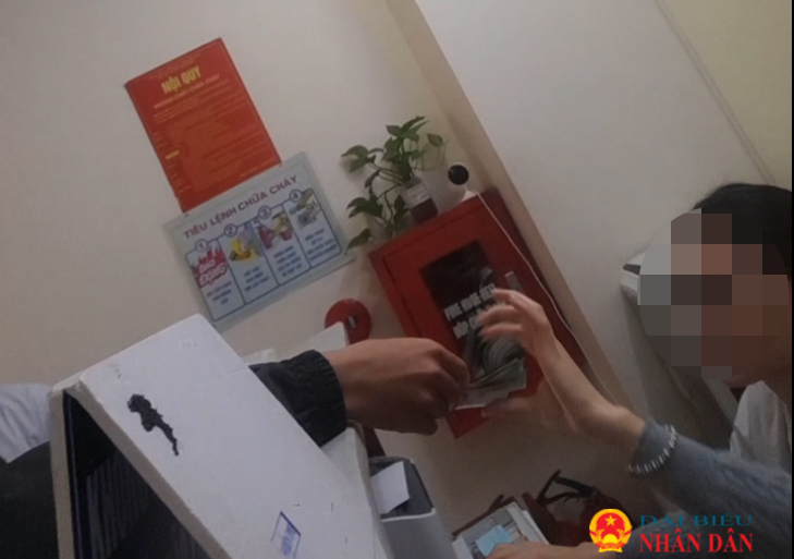 Hãi hùng phòng khám 