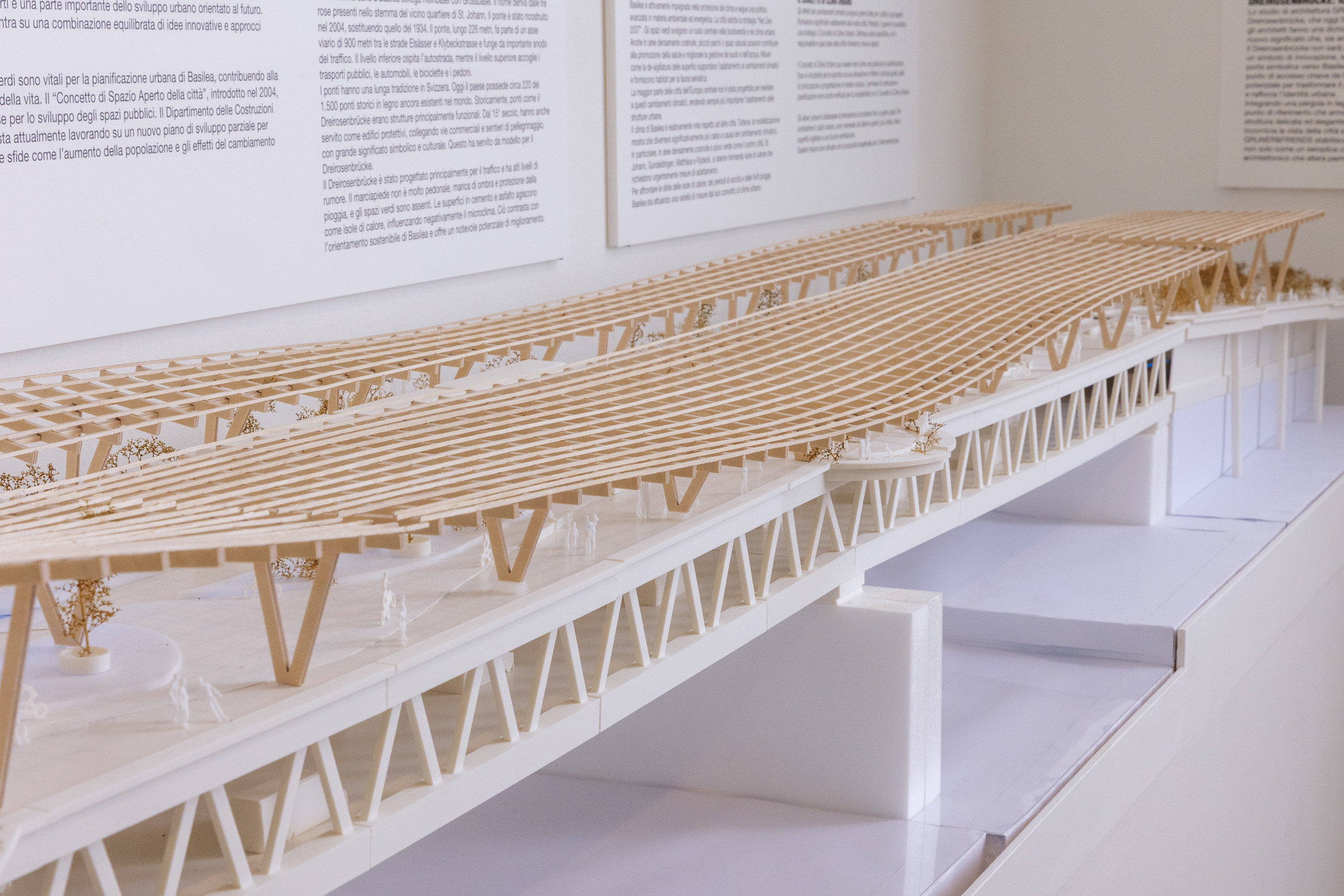 Architectural model of the Dreirosenbrücke project with a wooden pergola.