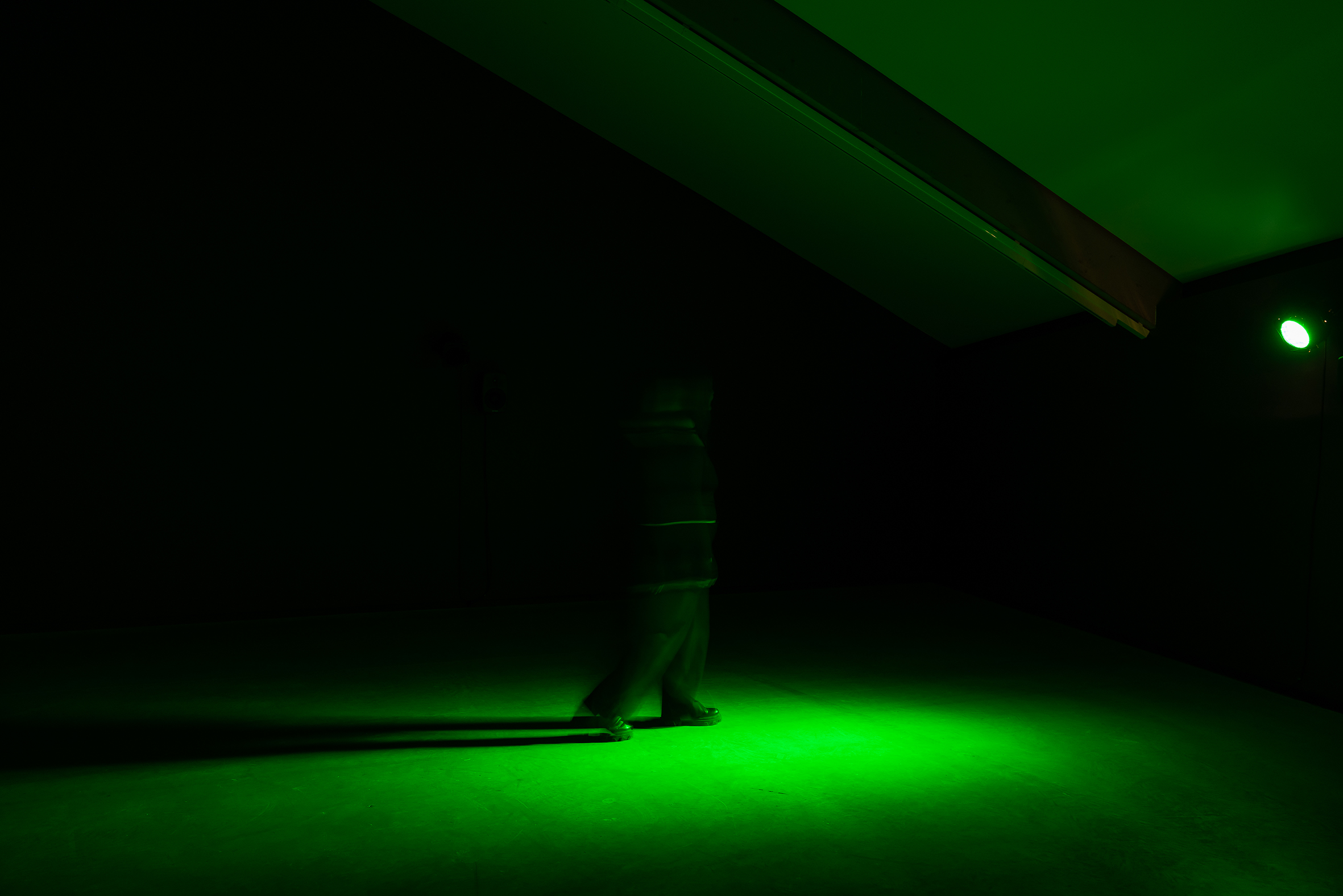 Ann Lislegaard, Slamming the Front Door (after A Doll's House by Henrik Ibsen), 2005 Exhibition view, Grammars of Light, © Astrup Fearnley Museet, 2025 Photo: Christian Øen