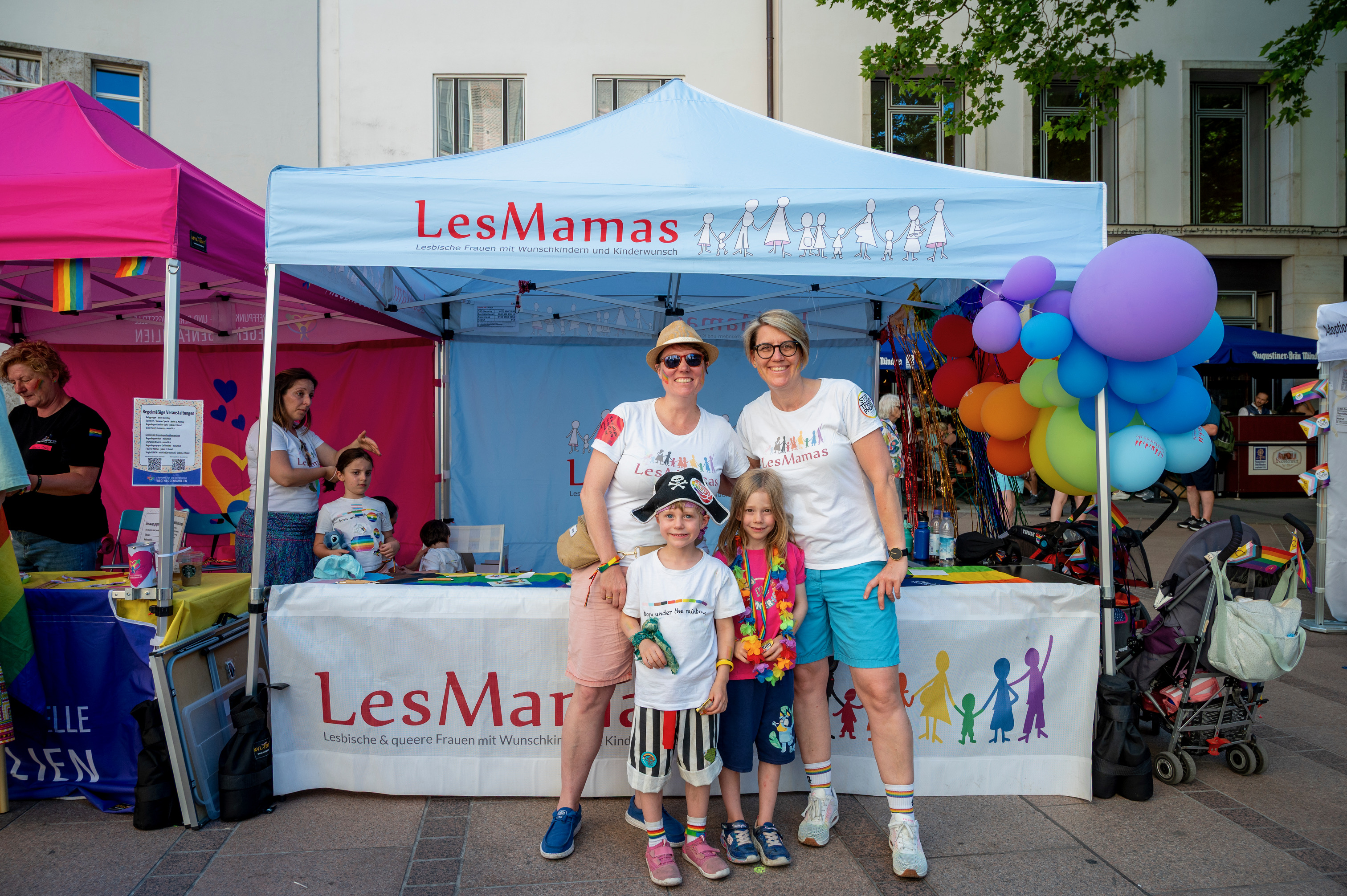 Der CSD steht vor der Tür -natürlich sind wir als Verein wieder mit Infostand in der Regenbogenfamilien-Area dabei! 