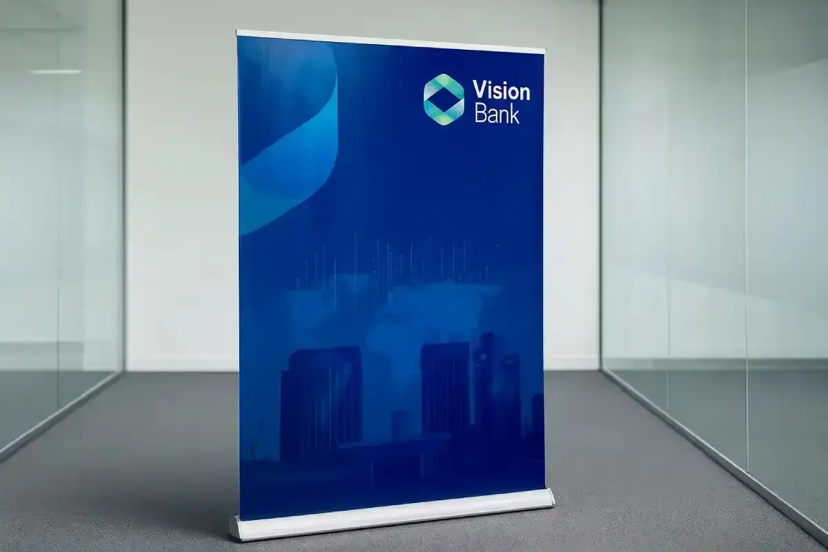 Retractable roll-up banner stands for branch marketing displays and promotional event activations with portable aluminum construction.