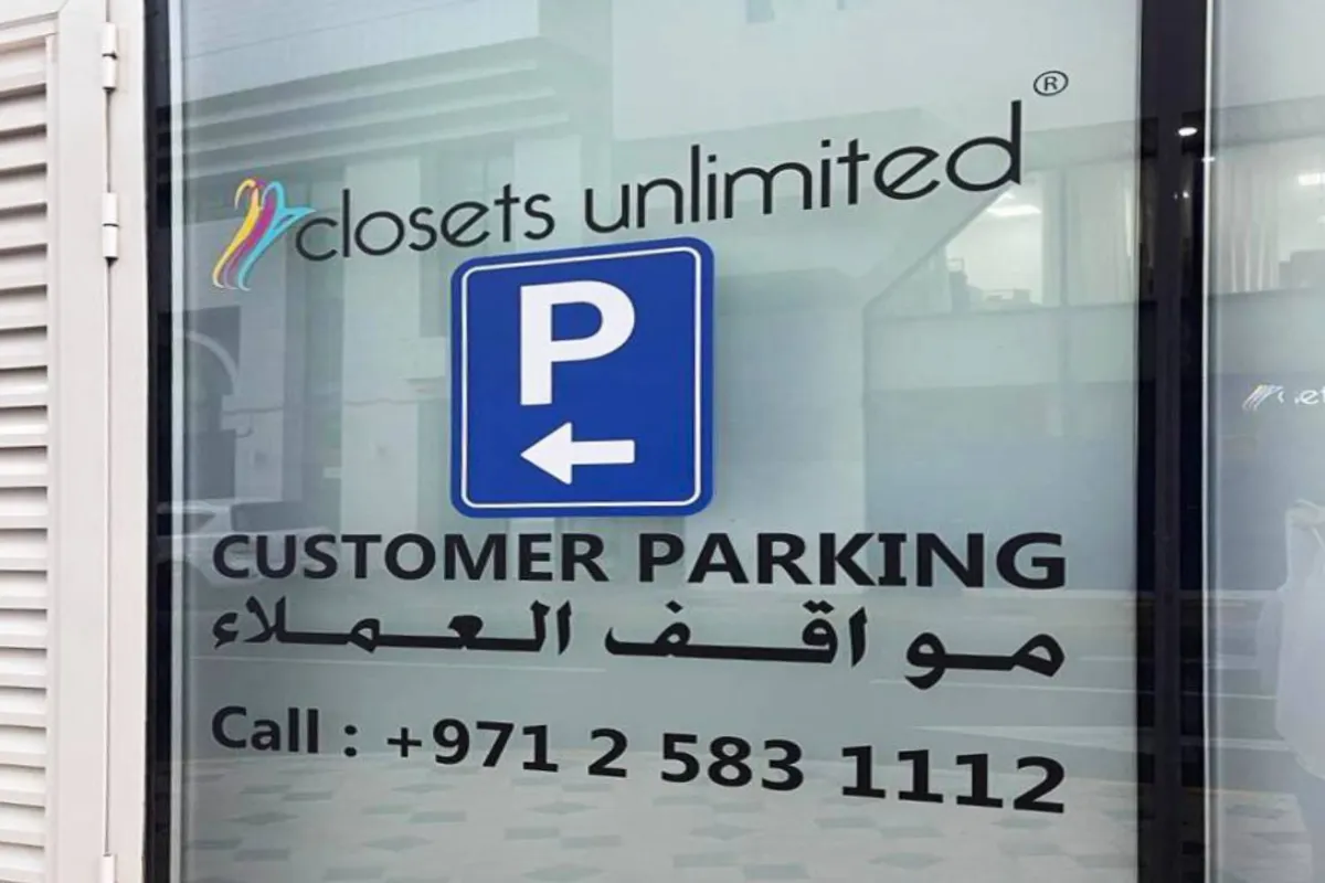 Building Glass Lettering & Markers