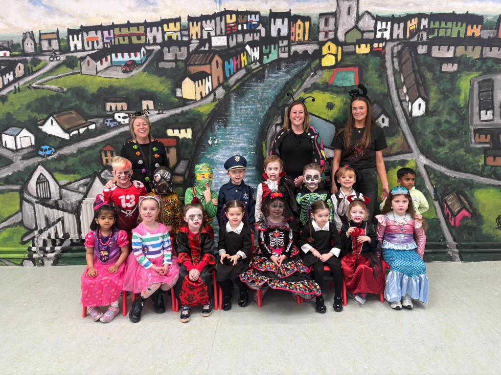 Pumpkin carving in Junior Infants