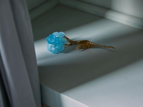 GLASS AND BRONZE flowers