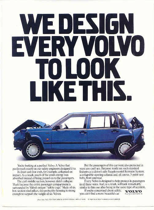 Publicité Volvo montrant une voiture accidentée pour illustrer la conception de sécurité.