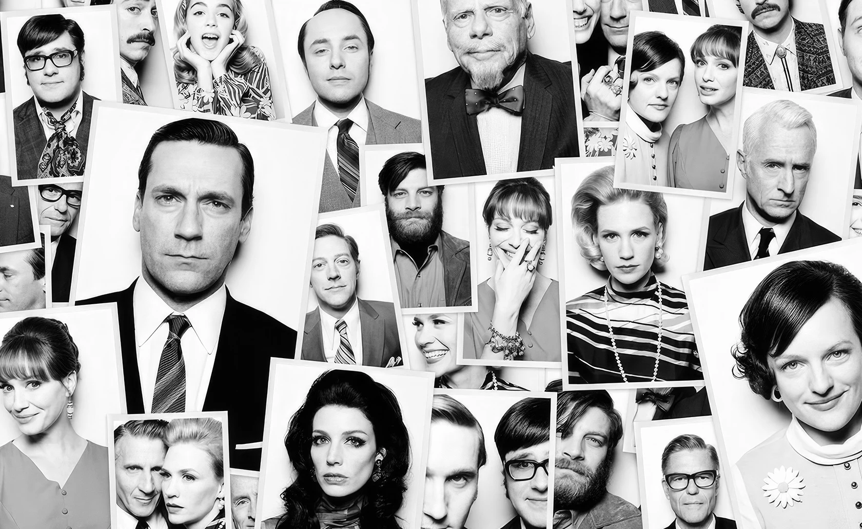 Montage de portraits en noir et blanc de personnages de Mad Men.