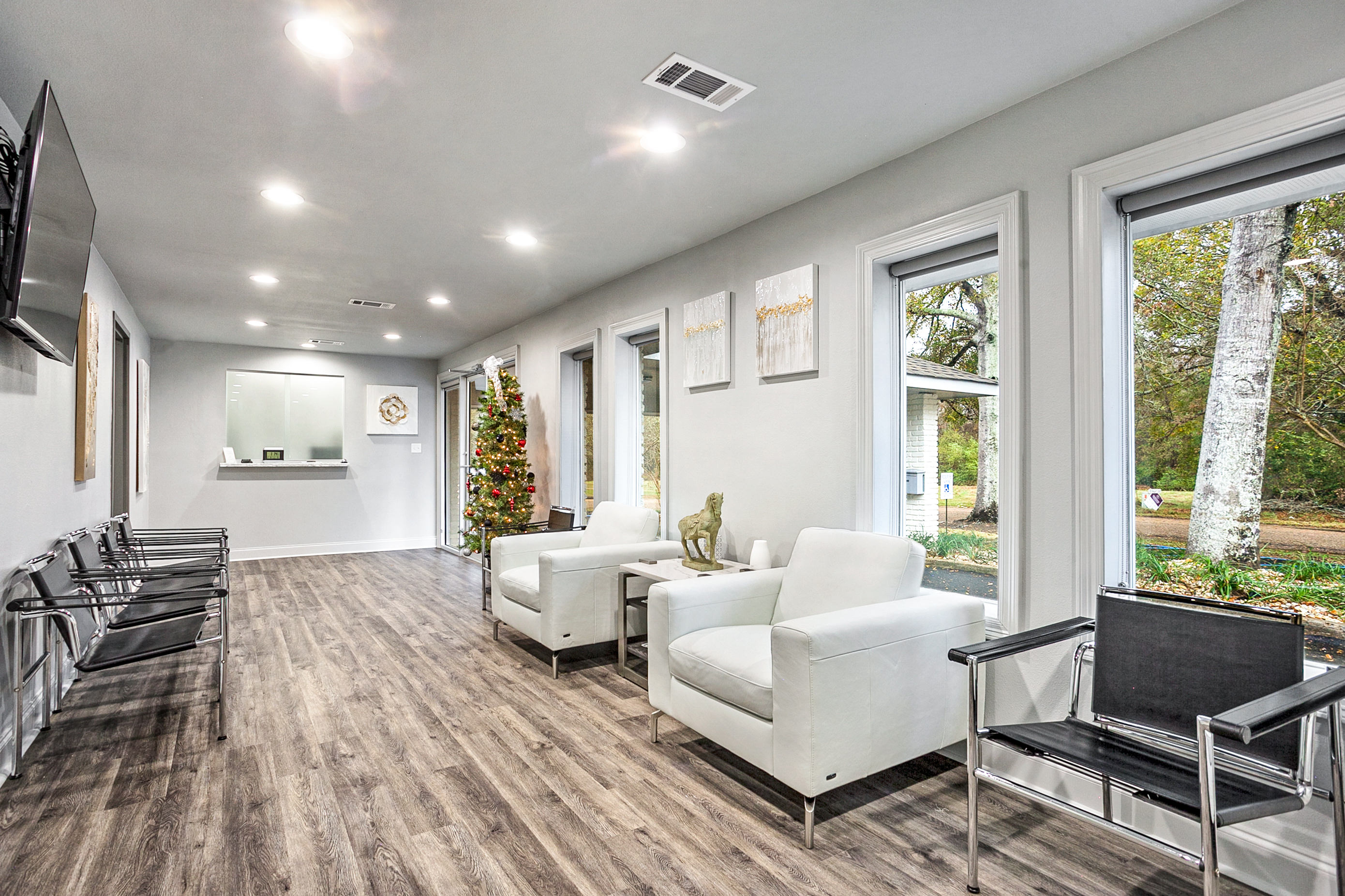 simplified commercial