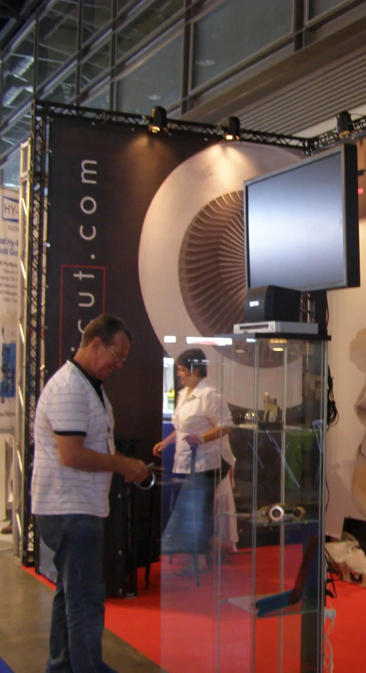 Hi-Cut precision machining facility and manufacturing work