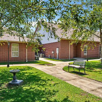 Summerfiedl senior living retirement and assisted living facility in slidell la  