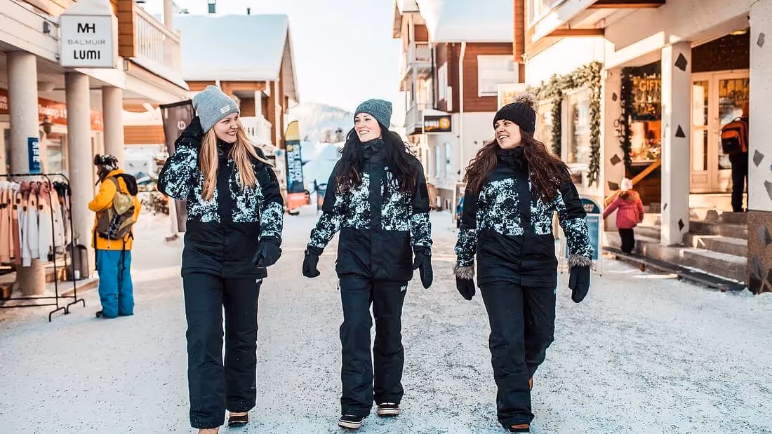 Winter Gear Rental in Rovaniemi: Stay Warm in Lapland