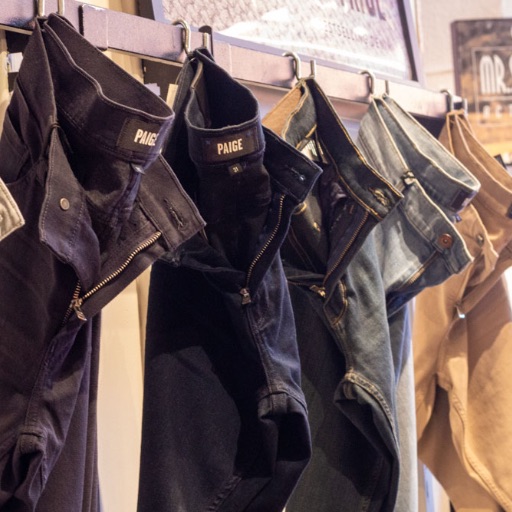 Floral print button-up with contrast details from Danini