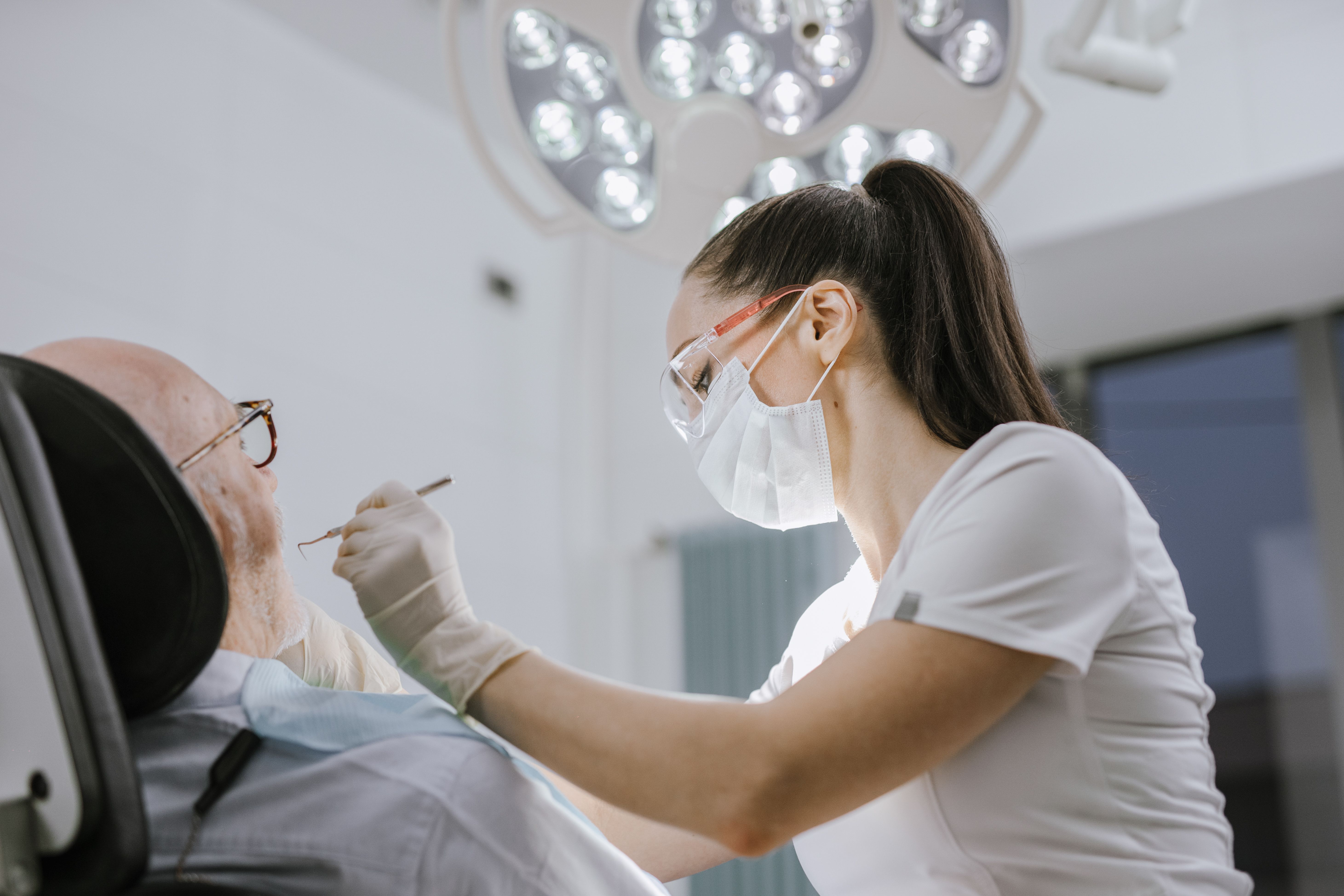Tooth Pain: When to Call an Emergency Dentist in Rexburg