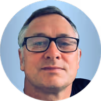 headshot of Chris De Felice