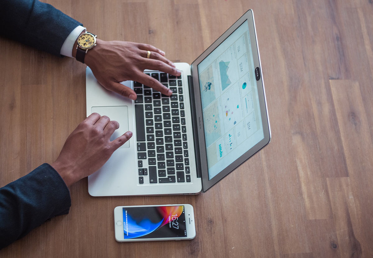 linkedin ad benchmarks
