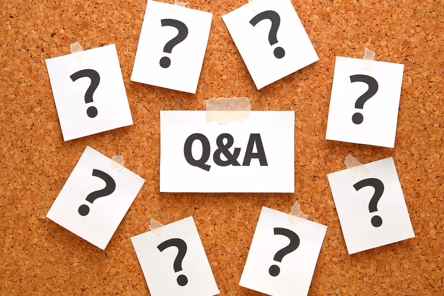 Image of Roseville website design questions on cork board.