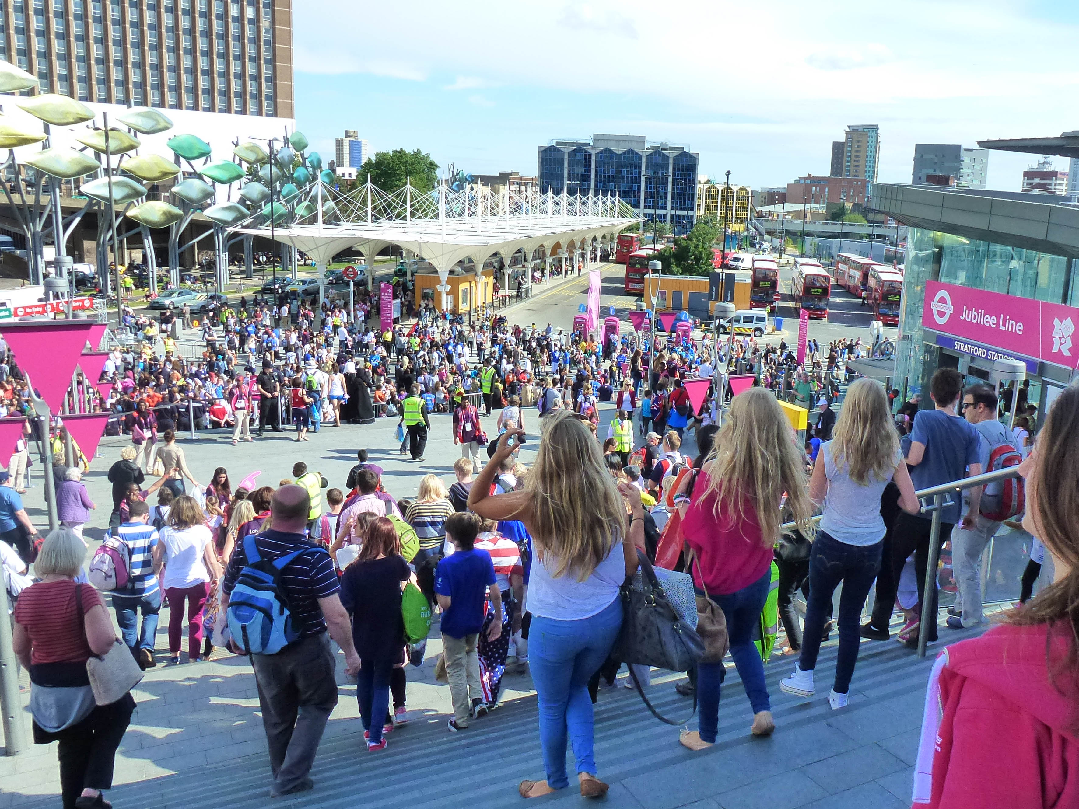 Crowd movement towards Stratford Station