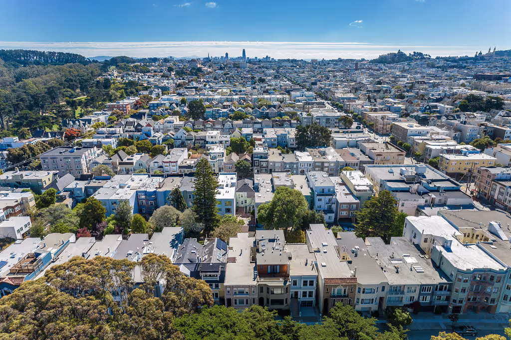 2-4 Unit Buildings Market Report Q1 2025