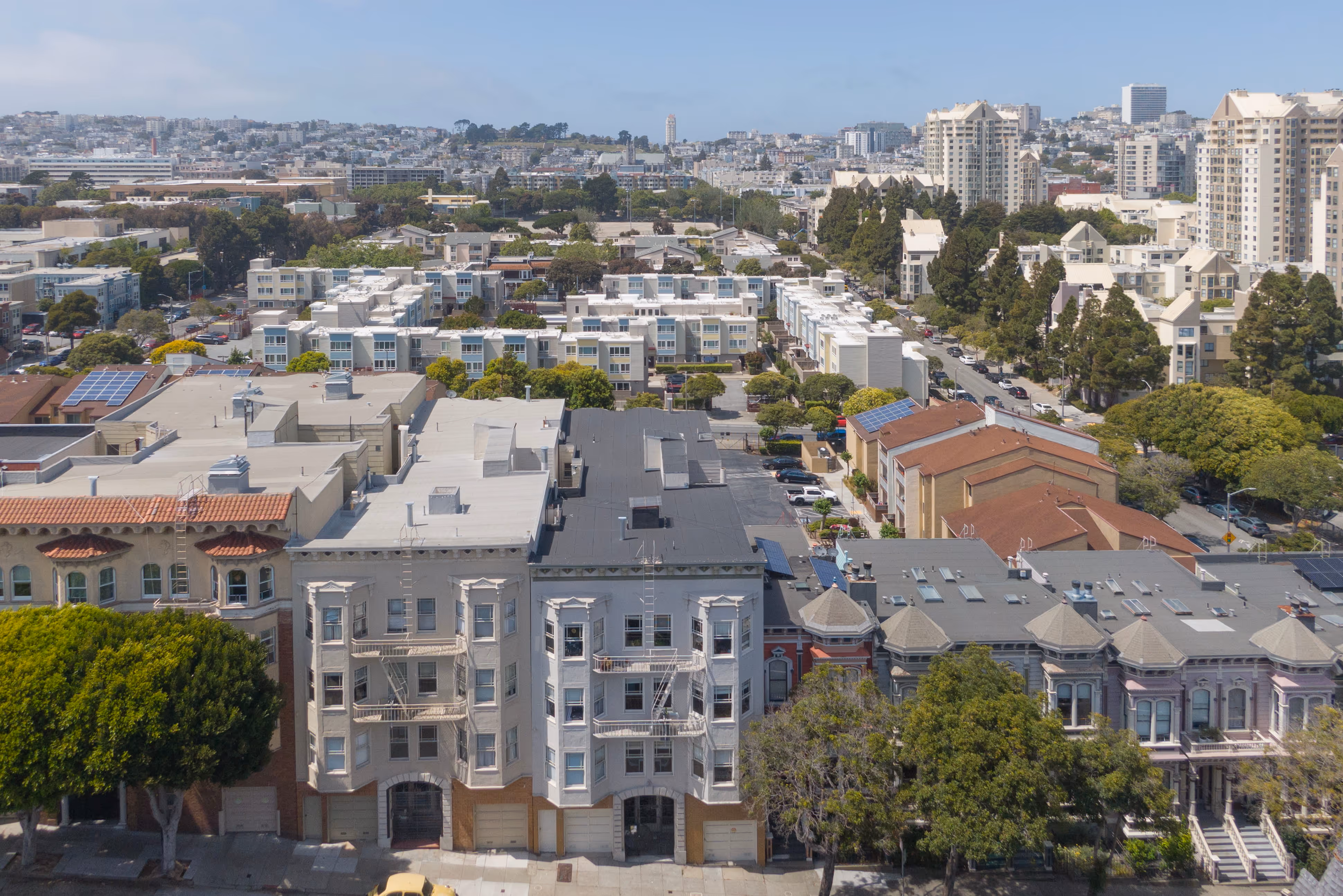 5+ Unit Buildings Market Report January 2026