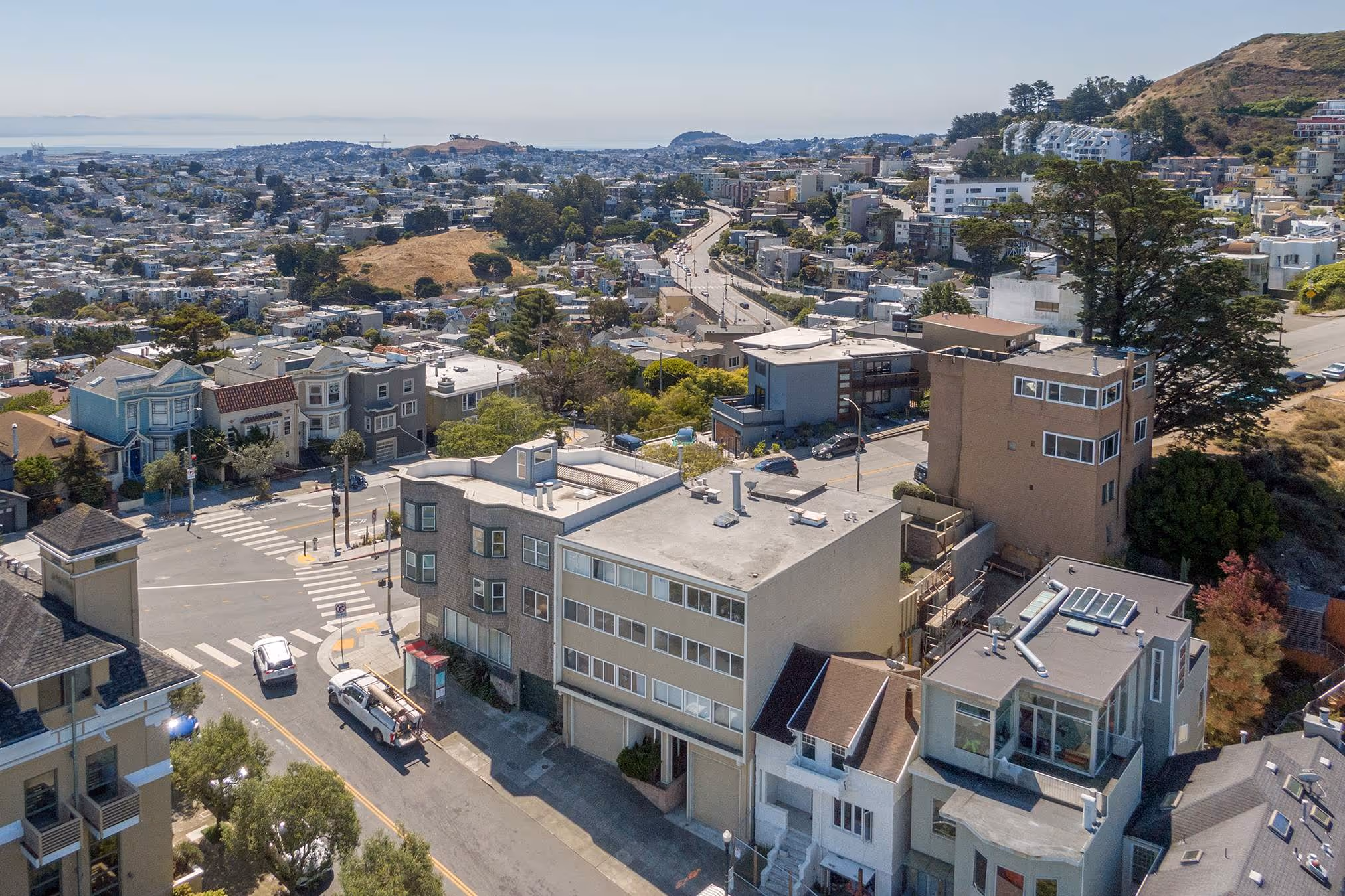 22 Twin Peaks Boulevard