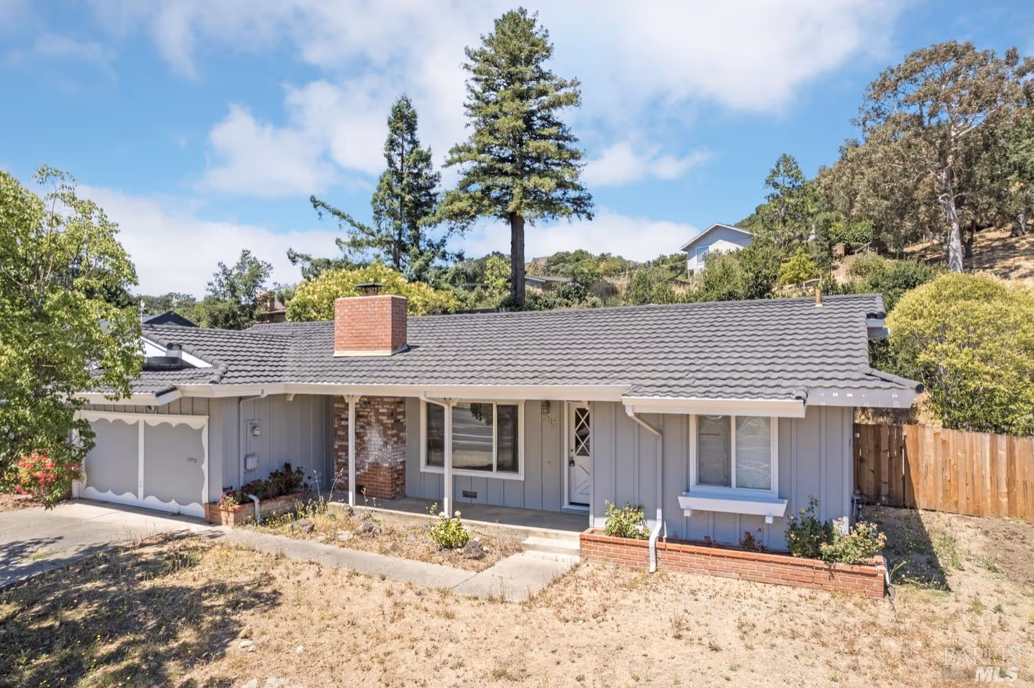 2113 Las Gallinas Avenue