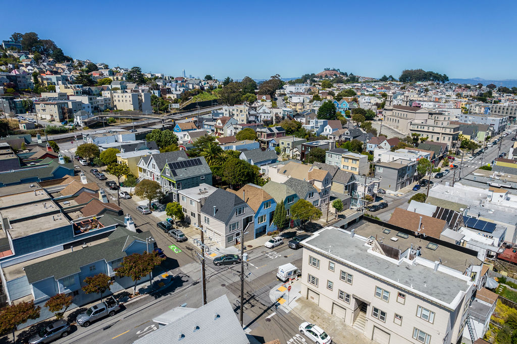 240-242 Bosworth Street