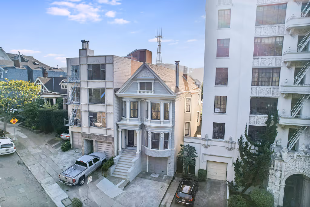 545-547 Buena Vista Avenue