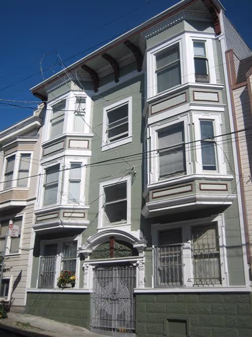 335 Oak Street & 230 Lily Street