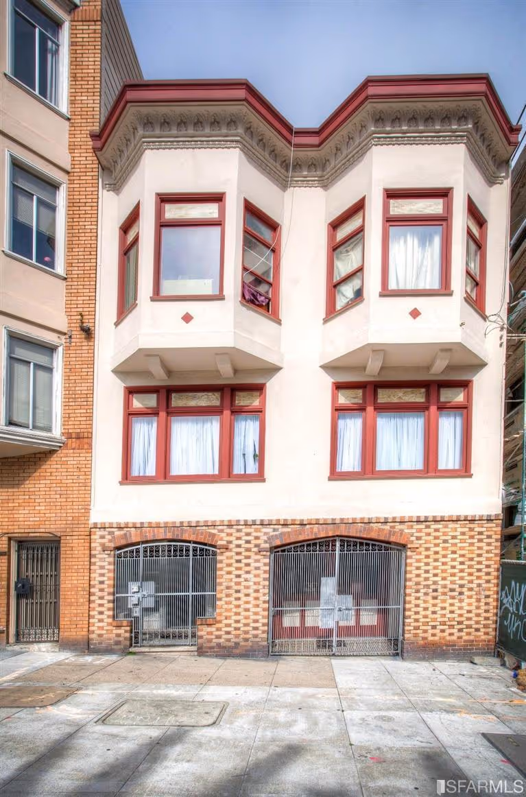 15 Dolores Street