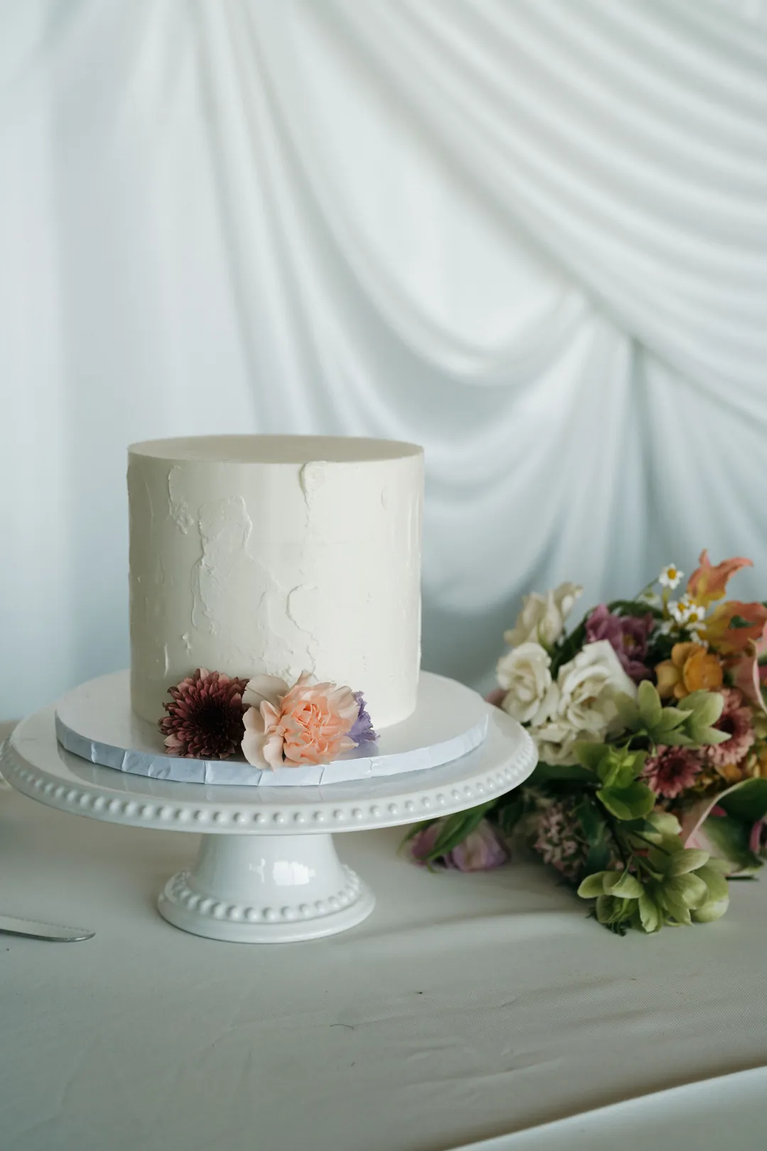 Stucco wedding cake design.