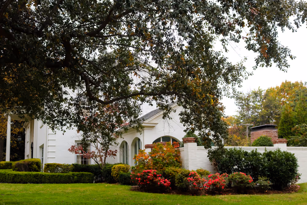 One of the biggest misconceptions in Tulsa real estate is that you have to move far outside the city to build a new home. That simply isn’t true.