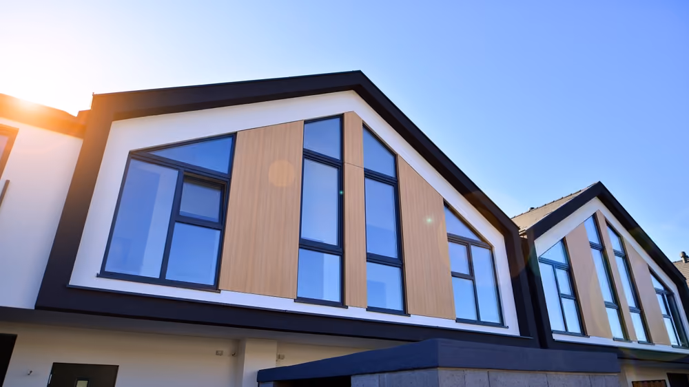 Most construction horror stories don’t start with bad design decisions. They start with choosing the wrong builder.